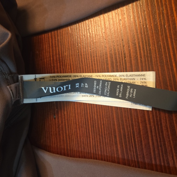 Vuori High-Rise Leggings in Mauve Brown - Picture 5 of 7